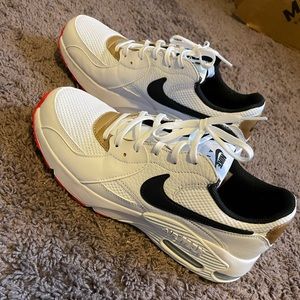 Nike Air Max - women’s size 10, like brand new; worn once